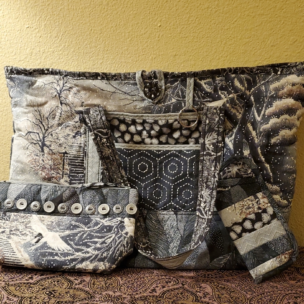 Stylish Gray and Black Tote Bag Set